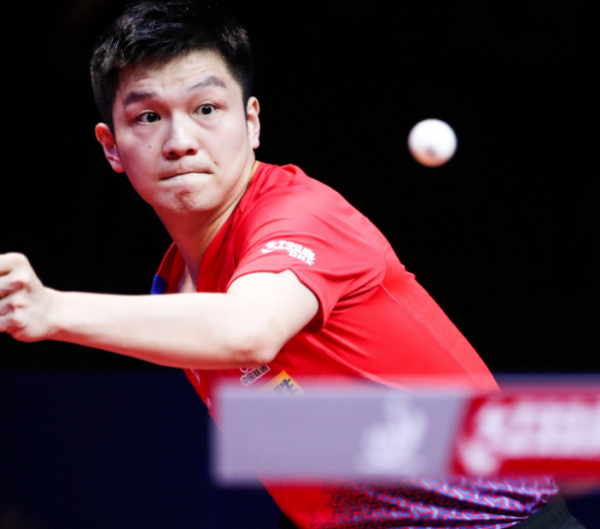 场中占据更 场中占据更